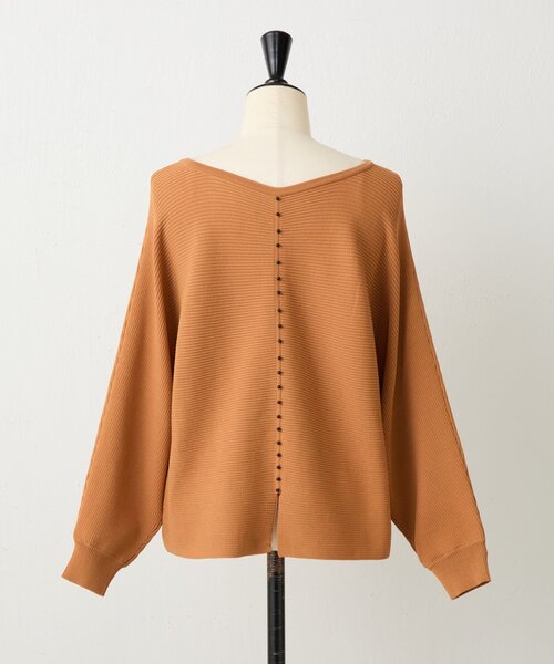 BEARDSLEY（ビアズリー）の「後ろパールニット（ニット/セーター・レディース・ブラック/キャメル・FREE）」の3枚目の写真