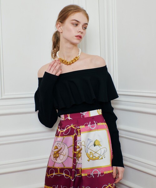 LOULOU WILLOUGHBY(ルルウィルビー)の「【LOULOU WILLOUGHBY】ラッフルオフショルプルオーバー(ニット/セーター・レディース・ブラック/レッド/オフホワイト・2)」の13枚目の写真