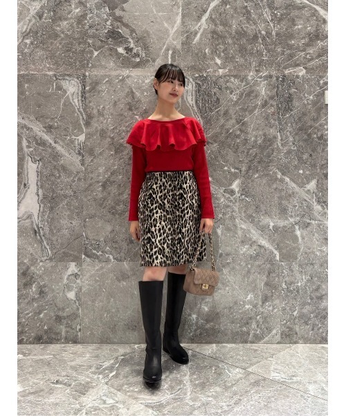 LOULOU WILLOUGHBY(ルルウィルビー)の「【LOULOU WILLOUGHBY】ラッフルオフショルプルオーバー(ニット/セーター・レディース・ブラック/レッド/オフホワイト・2)」の21枚目の写真