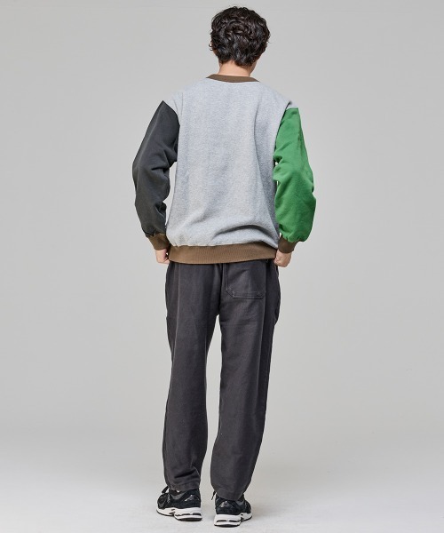 KRIFF MAYER（クリフメイヤー）の「サガラ刺繍裏起毛クルー(ロゴ)（スウェット・メンズ・ナチュラル/グレー/ブラウン/レッド/グリーン/カラフル/チャコール/パープル・MEDIUM/X-LARGE/LARGE）」の15枚目の写真