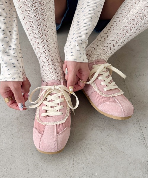 SOLLON.（ソルロン）の「【靴紐2種set】フリルレーススニーカー（スニーカー・レディース・ピンク/イエロー/ホワイト・24.5cm/23.5cm/22.5cm）」の7枚目の写真