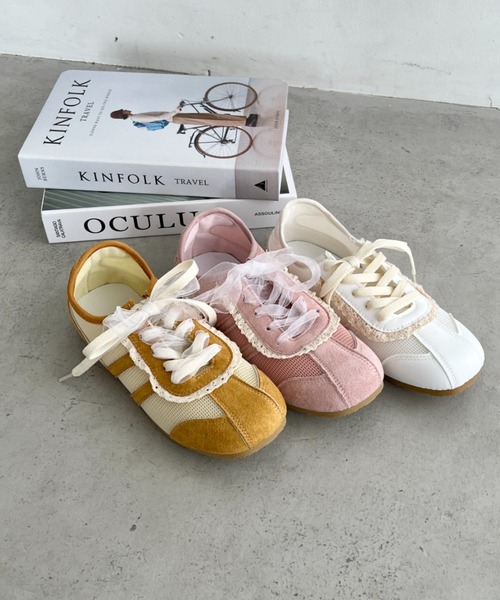 SOLLON.（ソルロン）の「【靴紐2種set】フリルレーススニーカー（スニーカー・レディース・ピンク/イエロー/ホワイト・24.5cm/23.5cm/22.5cm）」の5枚目の写真