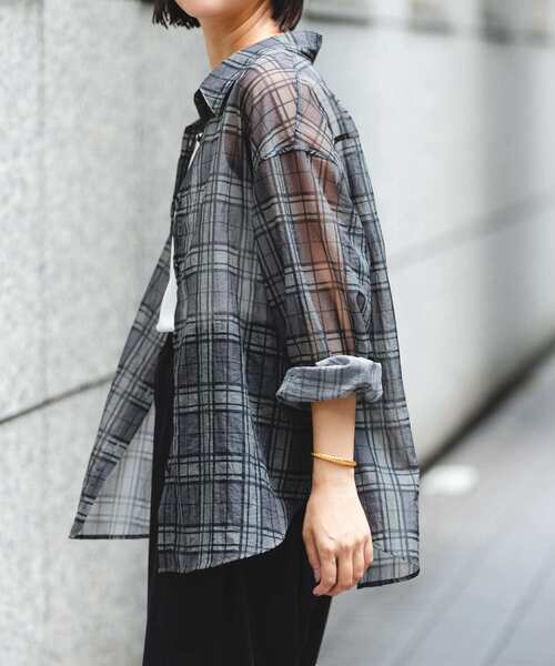 URBAN RESEARCH（アーバンリサーチ）の「シアーチェックオーバーシャツ（シャツ/ブラウス・レディース・ブラウン/グレー・FREE）」の5枚目の写真
