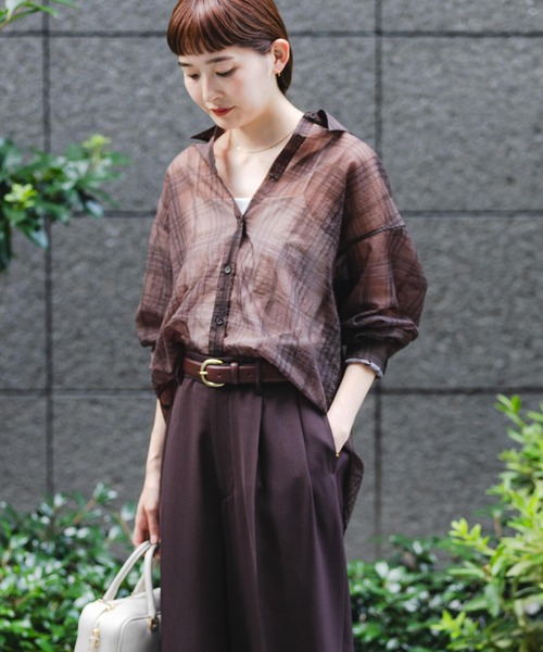 URBAN RESEARCH（アーバンリサーチ）の「シアーチェックオーバーシャツ（シャツ/ブラウス・レディース・ブラウン/グレー・FREE）」の14枚目の写真