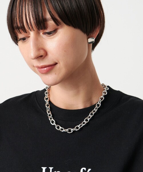 UNITED ARROWS(ユナイテッドアローズ)の「THICK チェーン ネックレス(ネックレス・レディース・シルバー/ゴールド・FREE)」の4枚目の写真