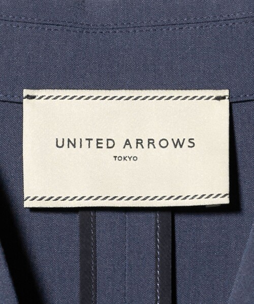 UNITED ARROWS(ユナイテッドアローズ)の「REOPEL ワンピース ‐ウォッシャブル‐(ワンピース・レディース・ベージュ/ネイビー・FREE)」の4枚目の写真