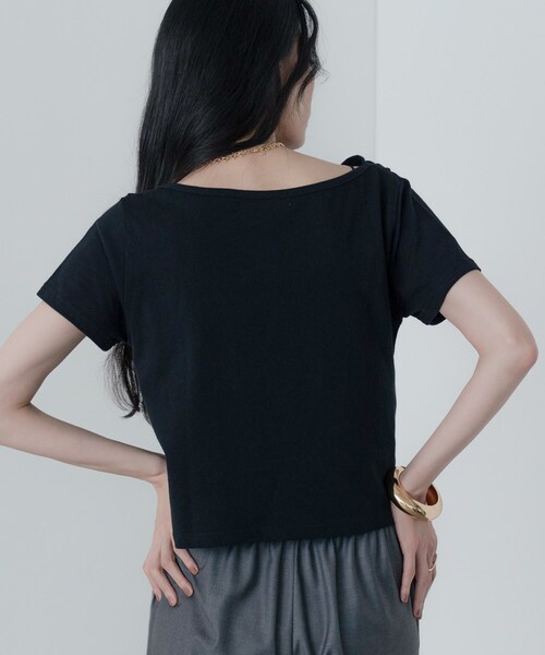 GALLEST(ギャレスト)の「ドレープクロップドカットソー(Tシャツ/カットソー・レディース・オフホワイト/ブラック/ホワイト・38)」の20枚目の写真