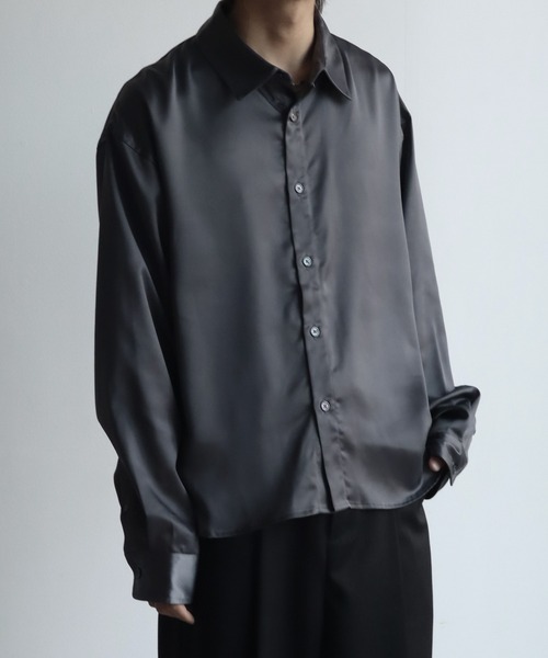 welise(ウェライズ)の「【welise/ウェライズ】ドレープサテンスムース オーバーサイズ長袖シャツ(シャツ/ブラウス・メンズ・ブラック/ホワイト系その他/チャコールグレー/ダークネイビー・S/L/M)」の3枚目の写真