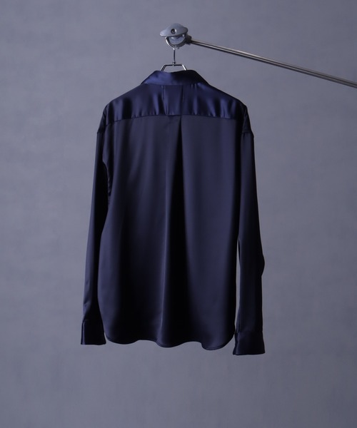 welise(ウェライズ)の「【welise/ウェライズ】ドレープサテンスムース オーバーサイズ長袖シャツ(シャツ/ブラウス・メンズ・ブラック/ホワイト系その他/チャコールグレー/ダークネイビー・S/L/M)」の21枚目の写真