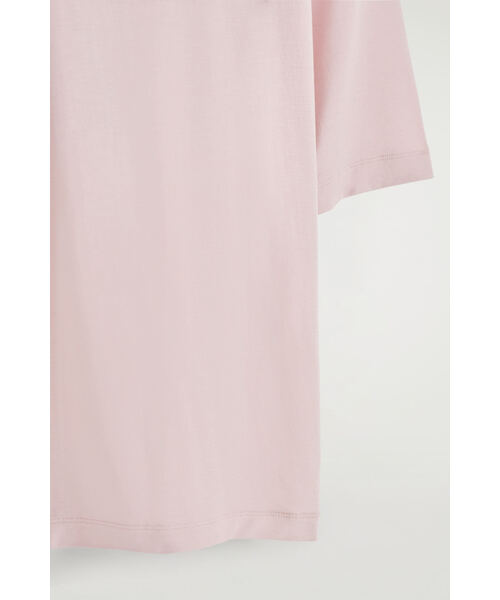 COS(コス)の「スリムリヨセルTシャツ(Tシャツ/カットソー・レディース・ライトピンク/バーガンディー・L/S/M/XS)」の7枚目の写真