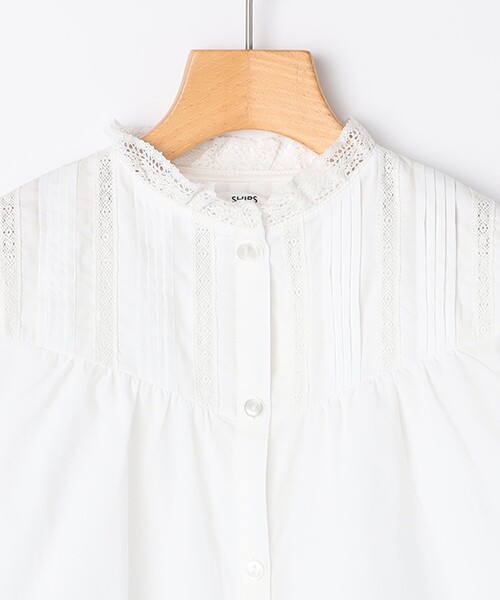 SHIPS(シップス)の「SHIPS KIDS:140~150cm / ピンタック レース ブラウス(シャツ/ブラウス・キッズ・オフホワイト/ピンクベージュ・140/150)」の4枚目の写真