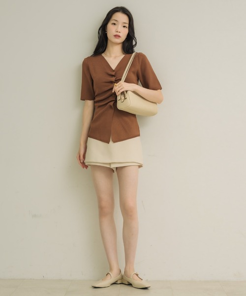 NEUNA(ヌナ)の「【5分袖で二の腕スッキリ◎】フロントギャザーハーフスリーヴトップス(Tシャツ/カットソー・レディース・ブラウン/ブラック/アイボリー・FREE)」の13枚目の写真