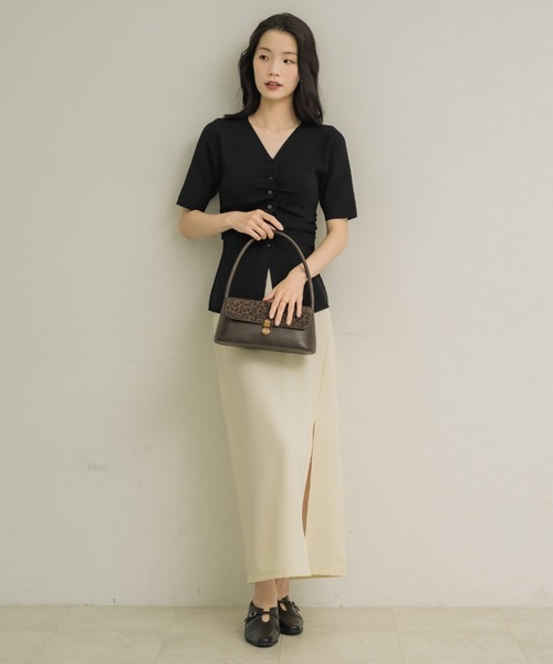 NEUNA(ヌナ)の「【5分袖で二の腕スッキリ◎】フロントギャザーハーフスリーヴトップス(Tシャツ/カットソー・レディース・ブラウン/ブラック/アイボリー・FREE)」の6枚目の写真