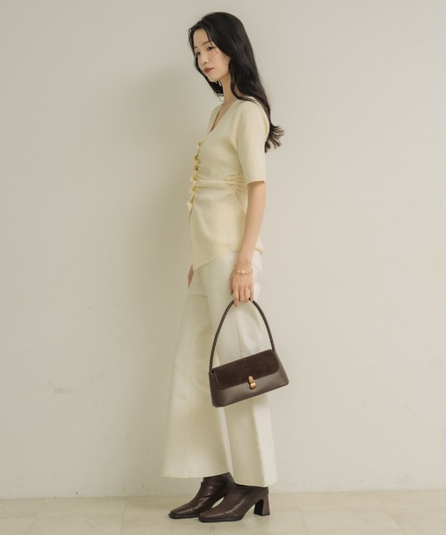 NEUNA(ヌナ)の「【5分袖で二の腕スッキリ◎】フロントギャザーハーフスリーヴトップス(Tシャツ/カットソー・レディース・ブラウン/ブラック/アイボリー・FREE)」の20枚目の写真