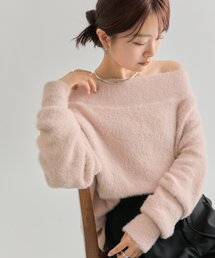 ミンクライクワイドネックニット