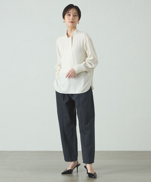 CAST:（キャストコロン）の「【着回し抜群】アシンメトリーボウタイブラウス（シャツ/ブラウス・レディース・ネイビー/グリーン/オフホワイト・S/M）」の6枚目の写真