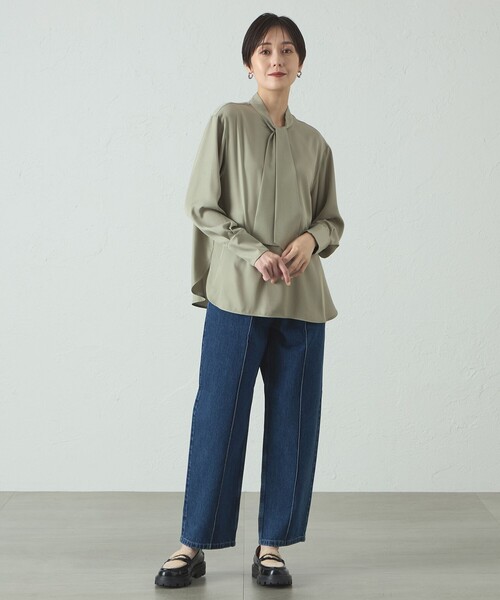 CAST:（キャストコロン）の「【着回し抜群】アシンメトリーボウタイブラウス（シャツ/ブラウス・レディース・ネイビー/グリーン/オフホワイト・S/M）」の8枚目の写真