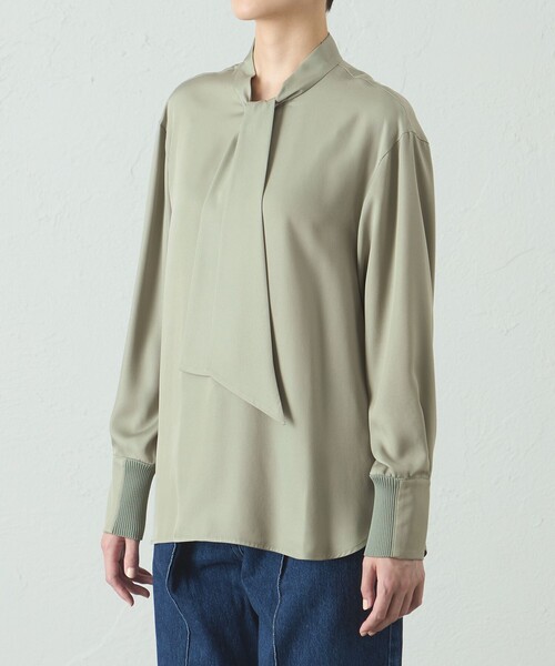 CAST:（キャストコロン）の「【着回し抜群】アシンメトリーボウタイブラウス（シャツ/ブラウス・レディース・ネイビー/グリーン/オフホワイト・S/M）」の10枚目の写真