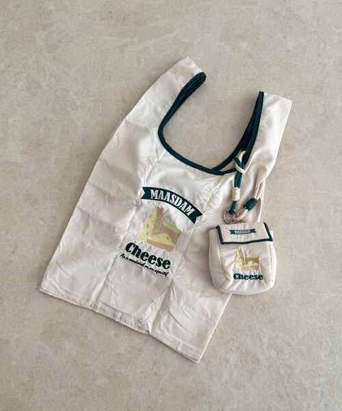 fredy emue（フレディエミュ）の「刺しゅうストラップミニポーチ（ポーチ・レディース・レッド系その他/サックスブルー/グリーン系その他4・FREE）」の8枚目の写真