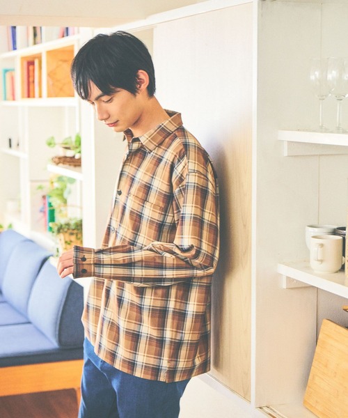 GLOBAL WORK（グローバルワーク）の「アーバンシャツ/576419（シャツ/ブラウス・メンズ・チャコールグレー/ブラック/オリーブ/ブラウン系/ブラック系1/モカ/ブルー・XXL/XL/L/S/XS/M/3XL）」の5枚目の写真