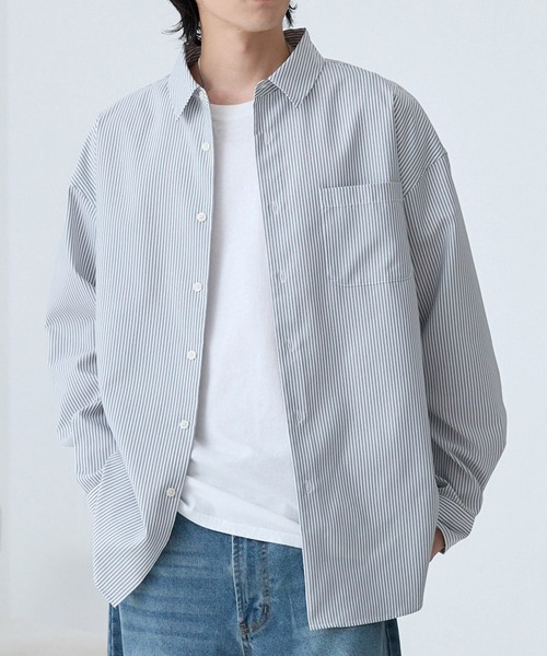 MONO-MART（モノマート）の「ハイコンフォート フレンチフロント レギュラーカラーシャツ〈UVカット・速乾・イージーケア〉（シャツ/ブラウス・メンズ・オフホワイト/ブルー/スミクロ/モカ/グレー系/ブルー系/ブラウン/チャコール・S/M/L）」の5枚目の写真