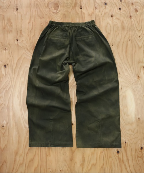 many men many mind(メニーメンメニーマインド)の「MANYMENMANYMINDS / ヴィンテージ加工コットンツイル/タックパンツ(チノパンツ・メンズ・カーキ/ブラウン/ブラック・LARGE/MEDIUM)」の10枚目の写真