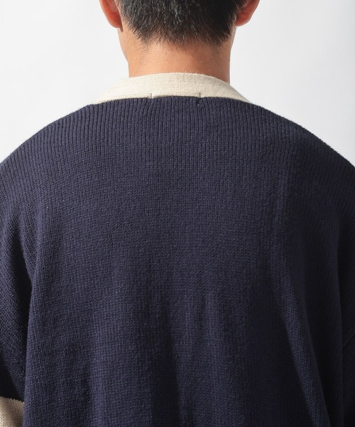 niko and...(ニコアンド)の「レタードニットVネックカーディガン(カーディガン/ボレロ・メンズ・ネイビー/アイボリー・MEDIUM/LARGE)」の12枚目の写真