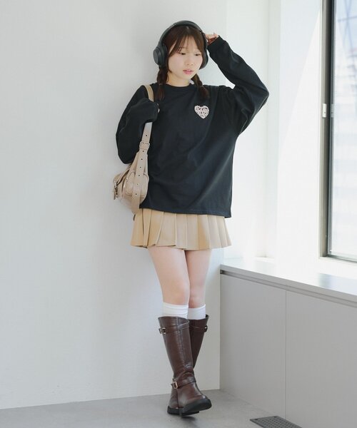continuer de NICE CLAUP(コンティニューデナイスクラップ)の「ラメ相良ハートロンT(Tシャツ/カットソー・レディース・オフホワイト/オートミール/ブラック・FREE)」の16枚目の写真