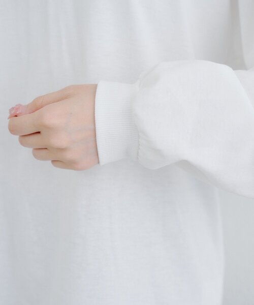 continuer de NICE CLAUP(コンティニューデナイスクラップ)の「ラメ相良ハートロンT(Tシャツ/カットソー・レディース・オフホワイト/オートミール/ブラック・FREE)」の4枚目の写真