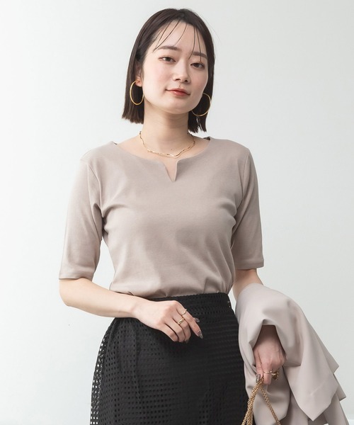 MARAI(マーライ)の「キーネック五分袖カットソー(Tシャツ/カットソー・レディース・ホワイト/カーキ/ブラック/グレー/杢グレー・M/3L/4L/L/LL)」の3枚目の写真