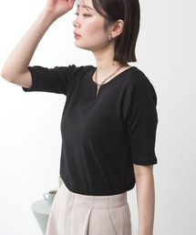 キーネック五分袖カットソー