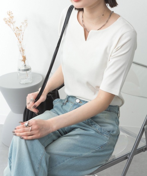 MARAI(マーライ)の「キーネック五分袖カットソー(Tシャツ/カットソー・レディース・ホワイト/カーキ/ブラック/グレー/杢グレー・M/3L/4L/L/LL)」の6枚目の写真