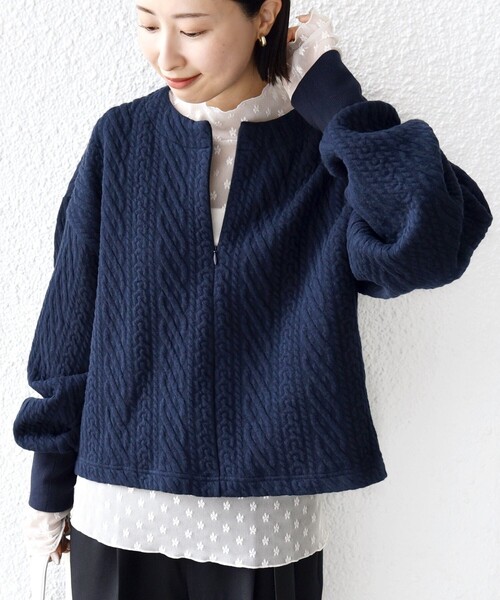 SHIPS（シップス）の「〈手洗い可能〉ケーブル ジャージー スキッパー プルオーバー（スウェット・レディース・ネイビー/レッド/オフホワイト/グレー・ONE SIZE）」の2枚目の写真