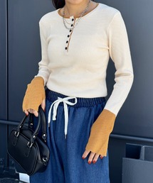 ISOOK（アイスー）の「【ISOOK / アイスー】配色キーネックリブニット / ヘンリーネック レイヤードライク トップス プルオーバー キーネック クルーネック 長袖 ロングスリーブ 指穴 サムホール アイボリー グレー ブラウン チャコール ZOZOTOWN限定（ニット/セーター）」