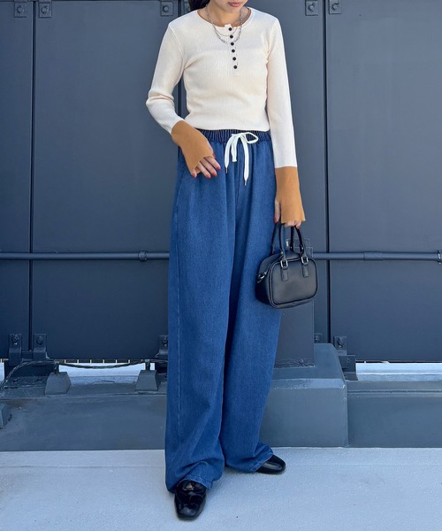 ISOOK(アイスー)の「【ISOOK / アイスー】配色キーネックリブニット / ヘンリーネック レイヤードライク トップス プルオーバー キーネック クルーネック 長袖 ロングスリーブ 指穴 サムホール アイボリー グレー ブラウン チャコール ZOZOTOWN限定(ニット/セーター・レディース・グレー/アイボリー/チャコール/ブラウン・FREE)」の10枚目の写真