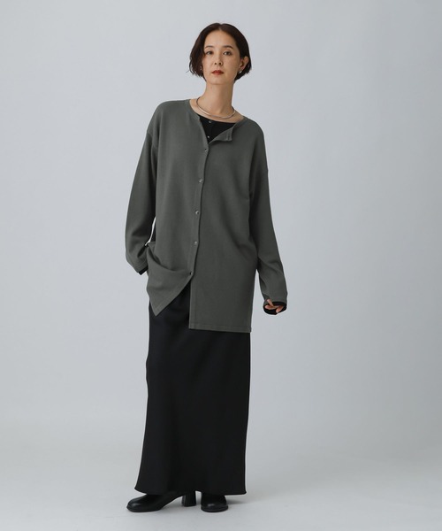 LEPSIM（レプシィム）の「12ゲージレイヤード風カーディガンチュニック　577857（カーディガン/ボレロ・レディース・チャコールグレー/ブラック/アイボリー・FREE）」の13枚目の写真