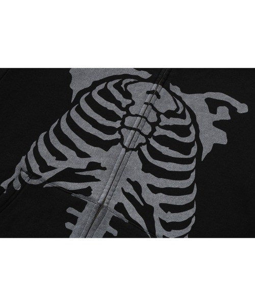 A BATHING APE（アベイシングエイプ）の「SKELETON SHARK HEAVY WASHED 