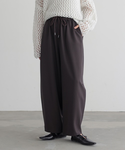 for/c（フォーシー）の「[低身長/高身長向けサイズ有]ウエスト異素材リラックスカーブパンツ【サスティナブル】（その他パンツ・レディース・ブラック/グレー/ブラウン・M/L/LL/PM/TM）」の18枚目の写真