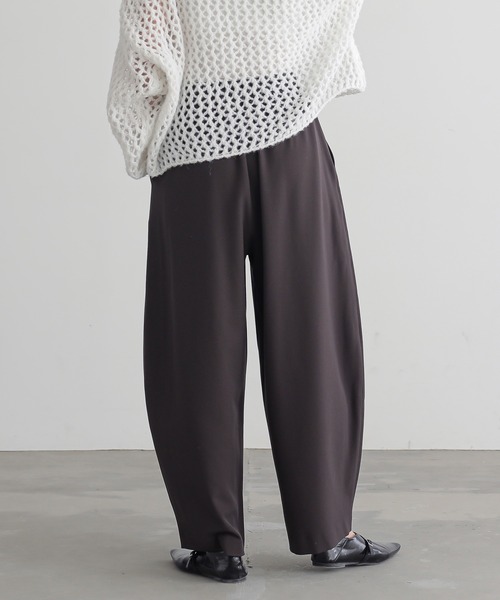 for/c（フォーシー）の「[低身長/高身長向けサイズ有]ウエスト異素材リラックスカーブパンツ【サスティナブル】（その他パンツ・レディース・ブラック/グレー/ブラウン・M/L/LL/PM/TM）」の20枚目の写真