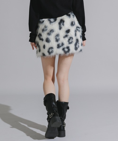 Chick（チック）の「Faux Fur Knit Mini Skirt / フェイクファーニットミニスカート（スカート・レディース・ホワイト/アニマル・FREE）」の22枚目の写真