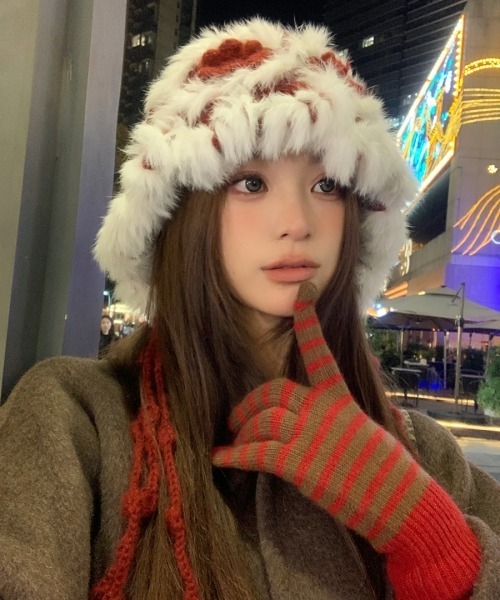 セール】【Y2Kガーリー】レトロニットふわもこ帽子（ニットキャップ