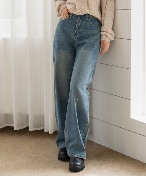 DAY CLOSET（デイ クローゼット）の「【ウォッシュ加工/穿くだけトレンド】大人っぽ煌めきラインストーンストレートデニムパンツ（デニムパンツ・レディース・ライトブルー/インディゴブルー/ブラック・L/S/M）」の19枚目の写真