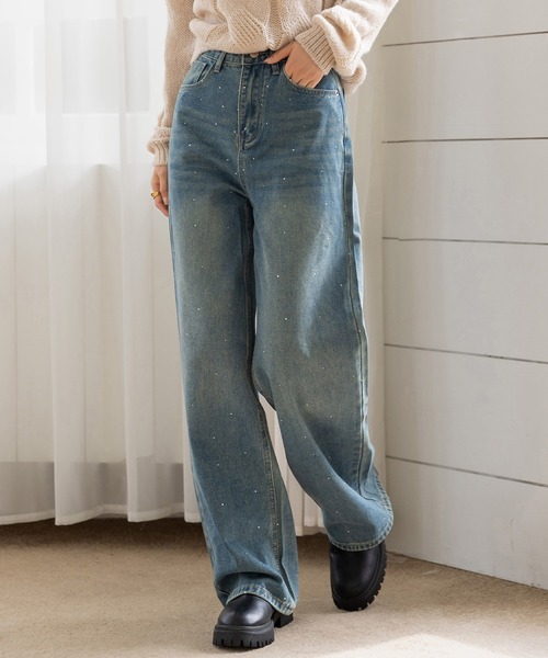 DAY CLOSET（デイ クローゼット）の「【ウォッシュ加工/穿くだけトレンド】大人っぽ煌めきラインストーンストレートデニムパンツ（デニムパンツ・レディース・ライトブルー/インディゴブルー/ブラック・L/S/M）」の4枚目の写真
