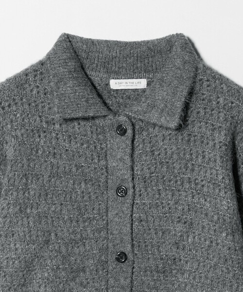 A DAY IN THE LIFE UNITED ARROWS(アデイインザライフユナイテッドアローズ)の「クロップド ポロカーディガン <A DAY IN THE LIFE>(カーディガン/ボレロ・レディース・ナチュラル/グレー系/コバルトブルー・FREE)」の5枚目の写真