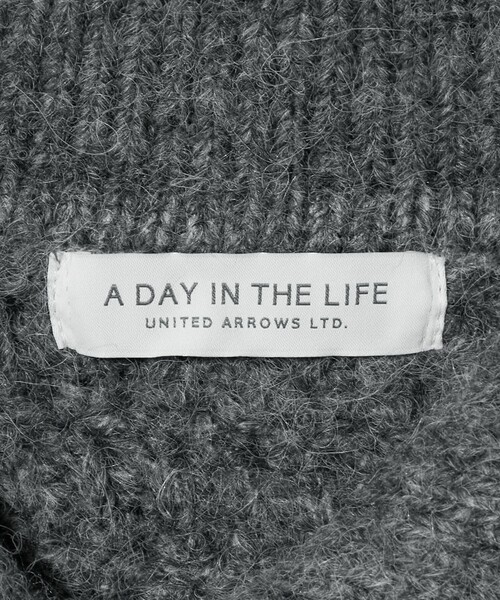 A DAY IN THE LIFE UNITED ARROWS(アデイインザライフユナイテッドアローズ)の「クロップド ポロカーディガン <A DAY IN THE LIFE>(カーディガン/ボレロ・レディース・ナチュラル/グレー系/コバルトブルー・FREE)」の14枚目の写真