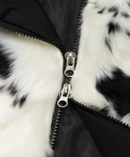 UGLY SHADOW(アグリーシャドウ)の「【Uglyshadow】MILK COW FUR JACKET / 【アグリーシャドウ】ミルクカウファージャケット(ブルゾン・レディース・ホワイト/アイボリー・ONE SIZE)」の12枚目の写真