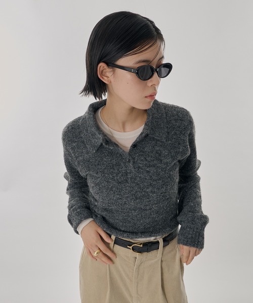 Perushu(ペルーシュ)の「フィンガーホールショートポロニット(ニット/セーター・レディース・チャコールグレー/ミント/ダークブラウン・SMALL/MEDIUM)」の7枚目の写真
