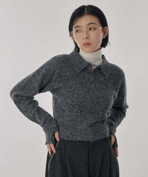 Perushu(ペルーシュ)の「フィンガーホールショートポロニット(ニット/セーター・レディース・チャコールグレー/ミント/ダークブラウン・SMALL/MEDIUM)」の17枚目の写真