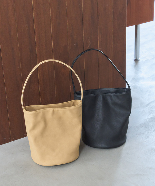 LE TALON(ルタロン)の「LE TALON bucket bag(ショルダーバッグ・レディース・ブラック/ベージュ・FREE)」の3枚目の写真