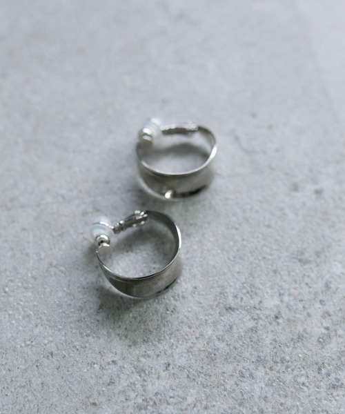 PUAL CE CIN（ピュアルセシン）の「メタルフープイヤリング（イヤリング・レディース・ゴールド/シルバー・FREE）」の5枚目の写真